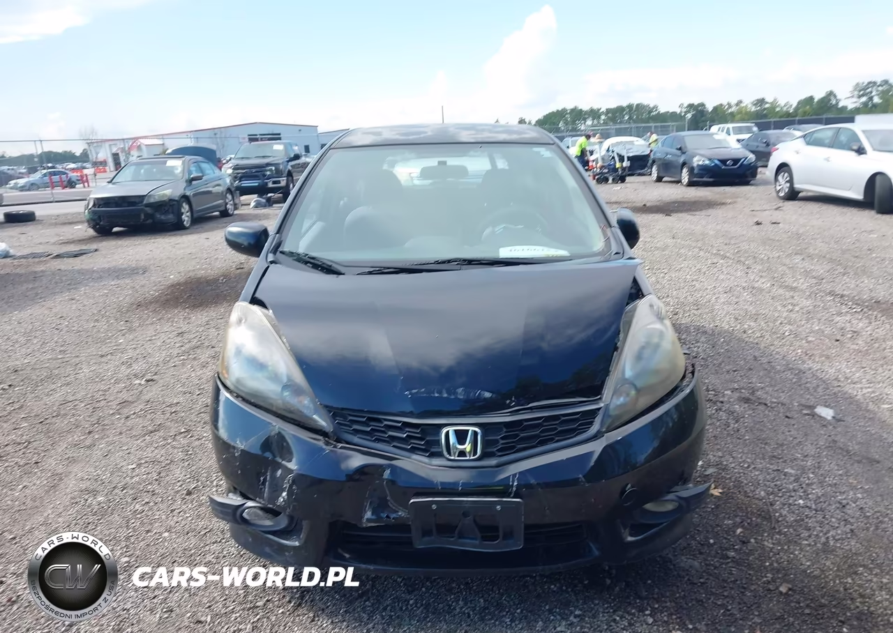 2012 Honda Fit Sport VIN:JHMGE8H56CC011875 - 12