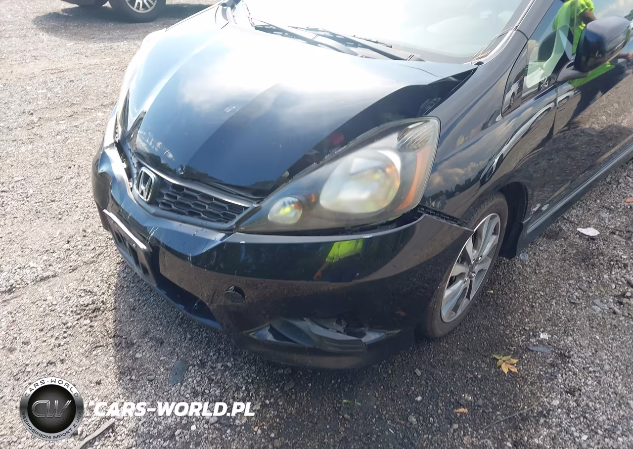 2012 Honda Fit Sport VIN:JHMGE8H56CC011875 - 6
