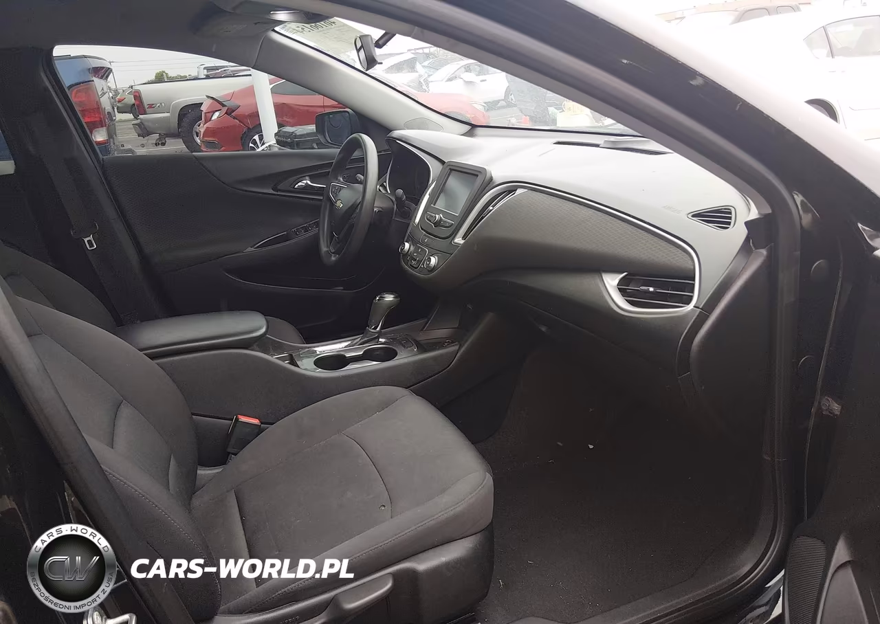 2017 Chevrolet Malibu Ls VIN:1G1ZB5ST6HF195092 - 5