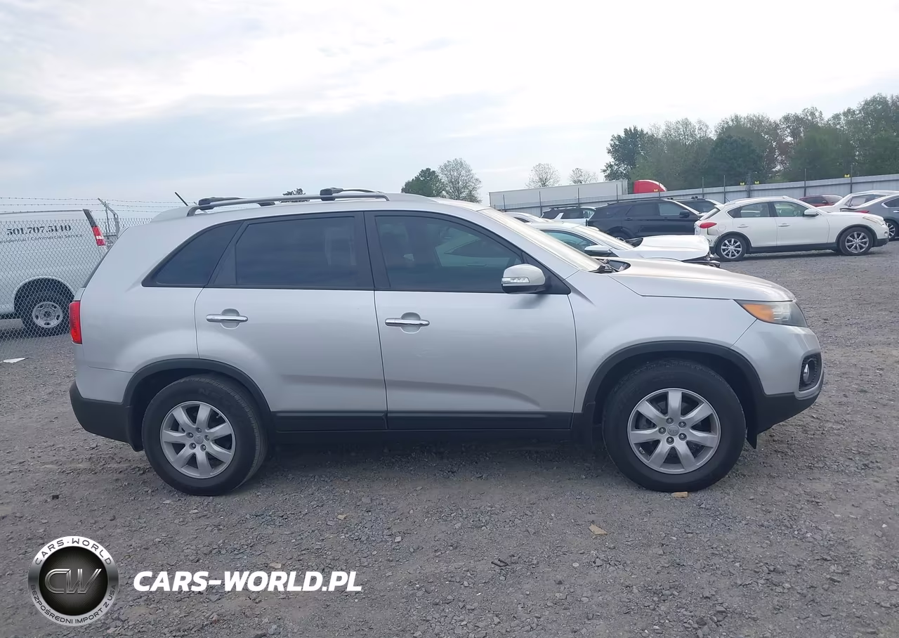2013 Kia Sorento Lx VIN:5XYKT3A64DG413057 - 13