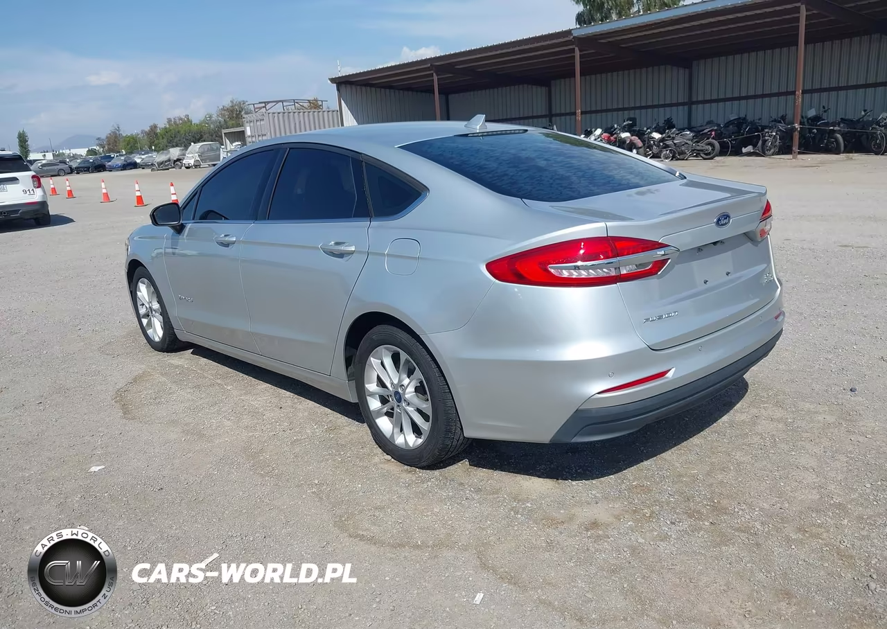2019 Ford Fusion Hybrid Se VIN:3FA6P0LU2KR275334 - 3