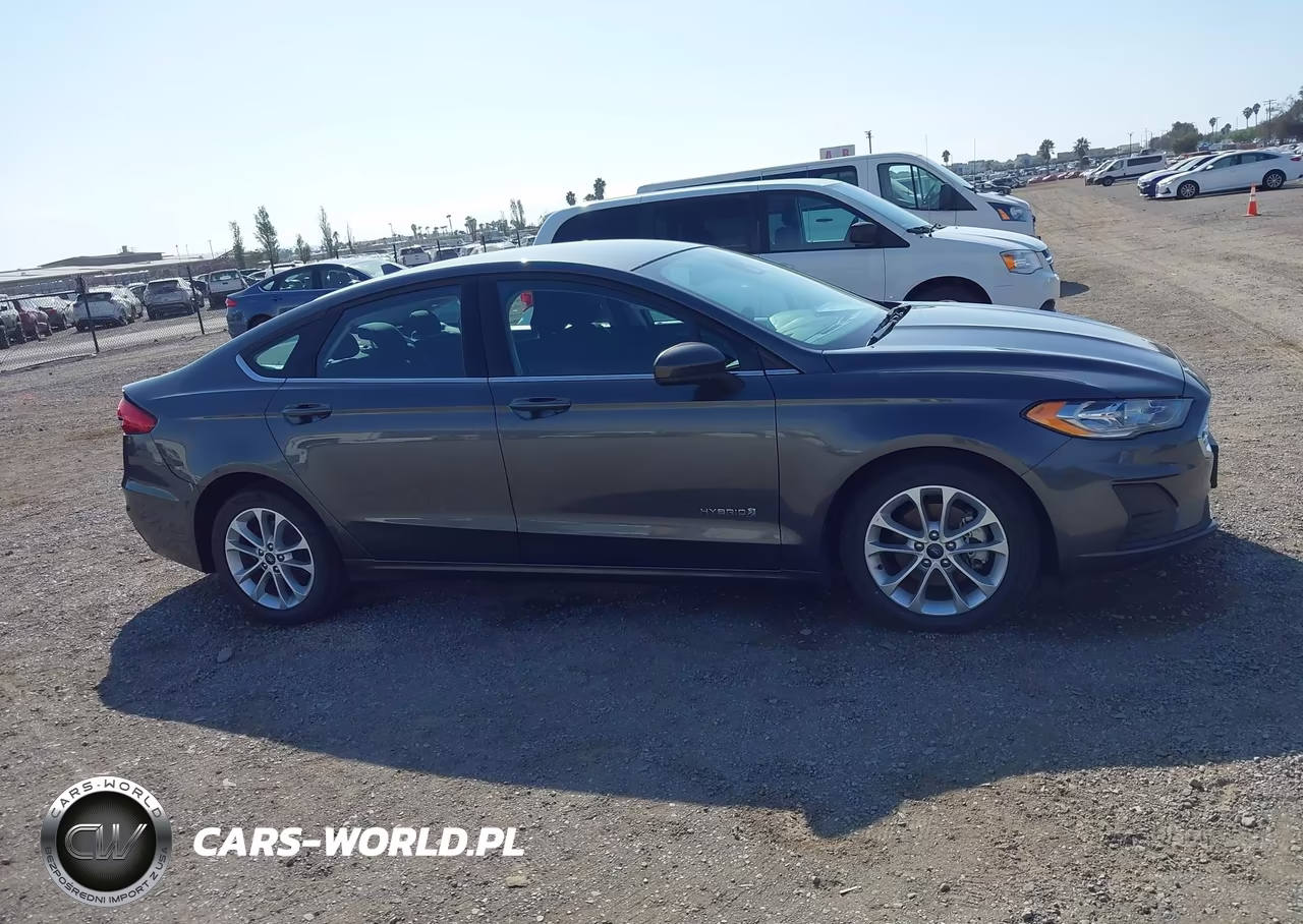 2019 Ford Fusion Hybrid Se VIN:3FA6P0LU3KR274208 - 14