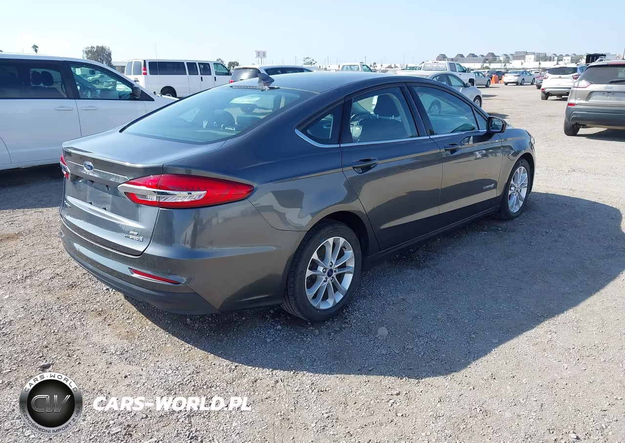 2019 Ford Fusion Hybrid Se VIN:3FA6P0LU3KR274208 - 4