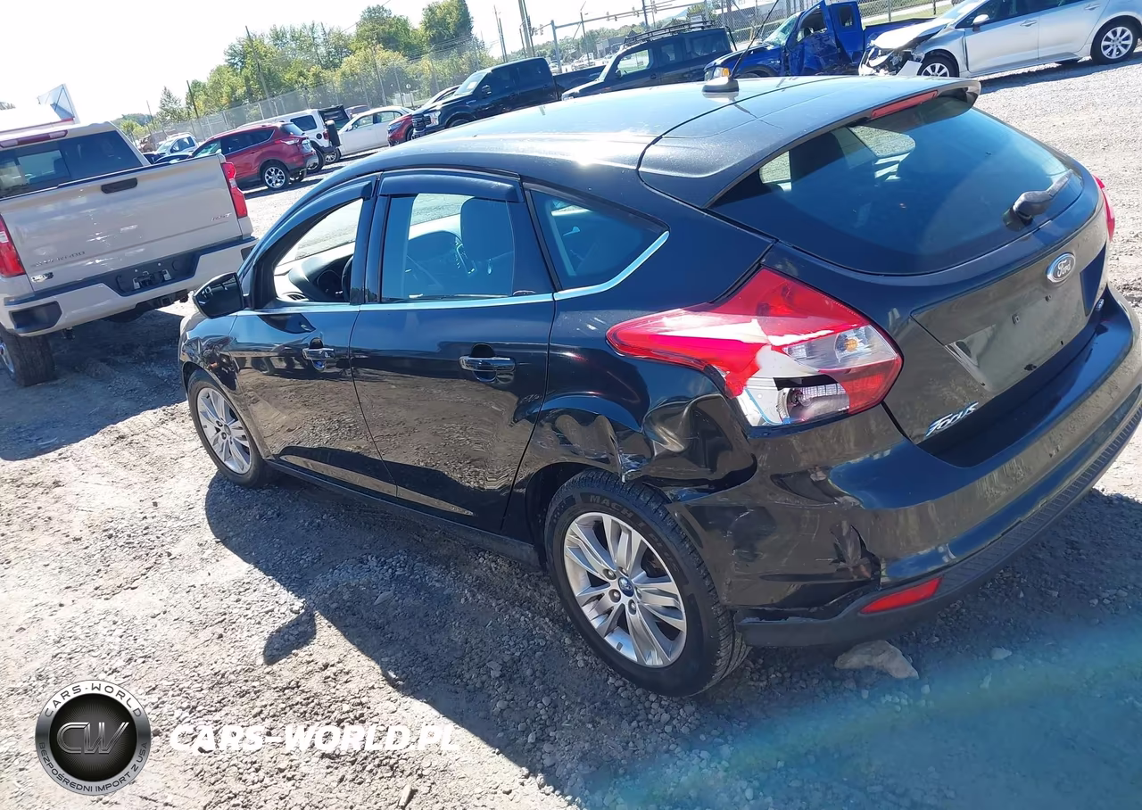 2012 Ford Focus Sel VIN:1FAHP3M21CL382818 - 3