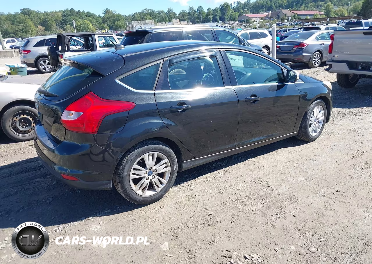 2012 Ford Focus Sel VIN:1FAHP3M21CL382818 - 4