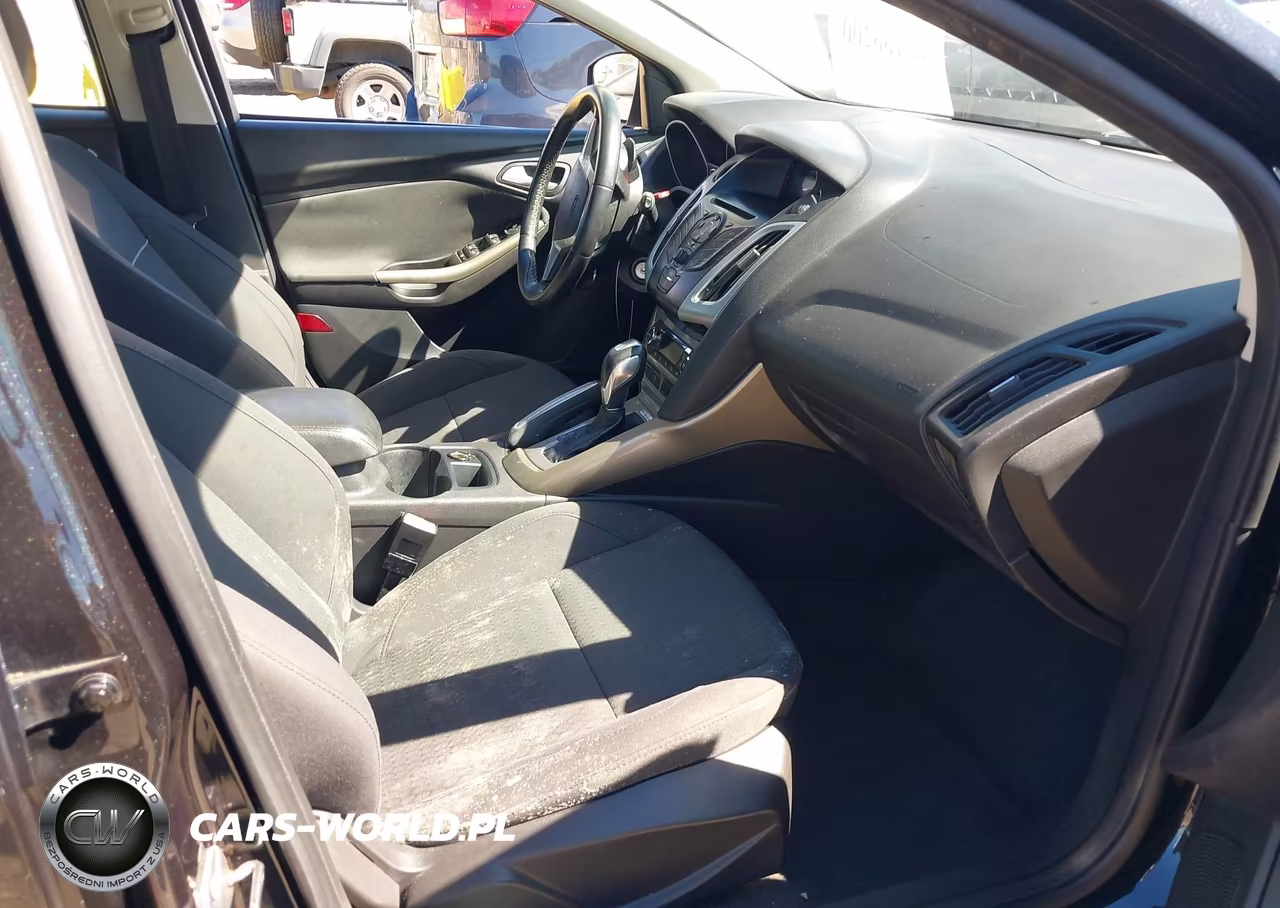 2012 Ford Focus Sel VIN:1FAHP3M21CL382818 - 5