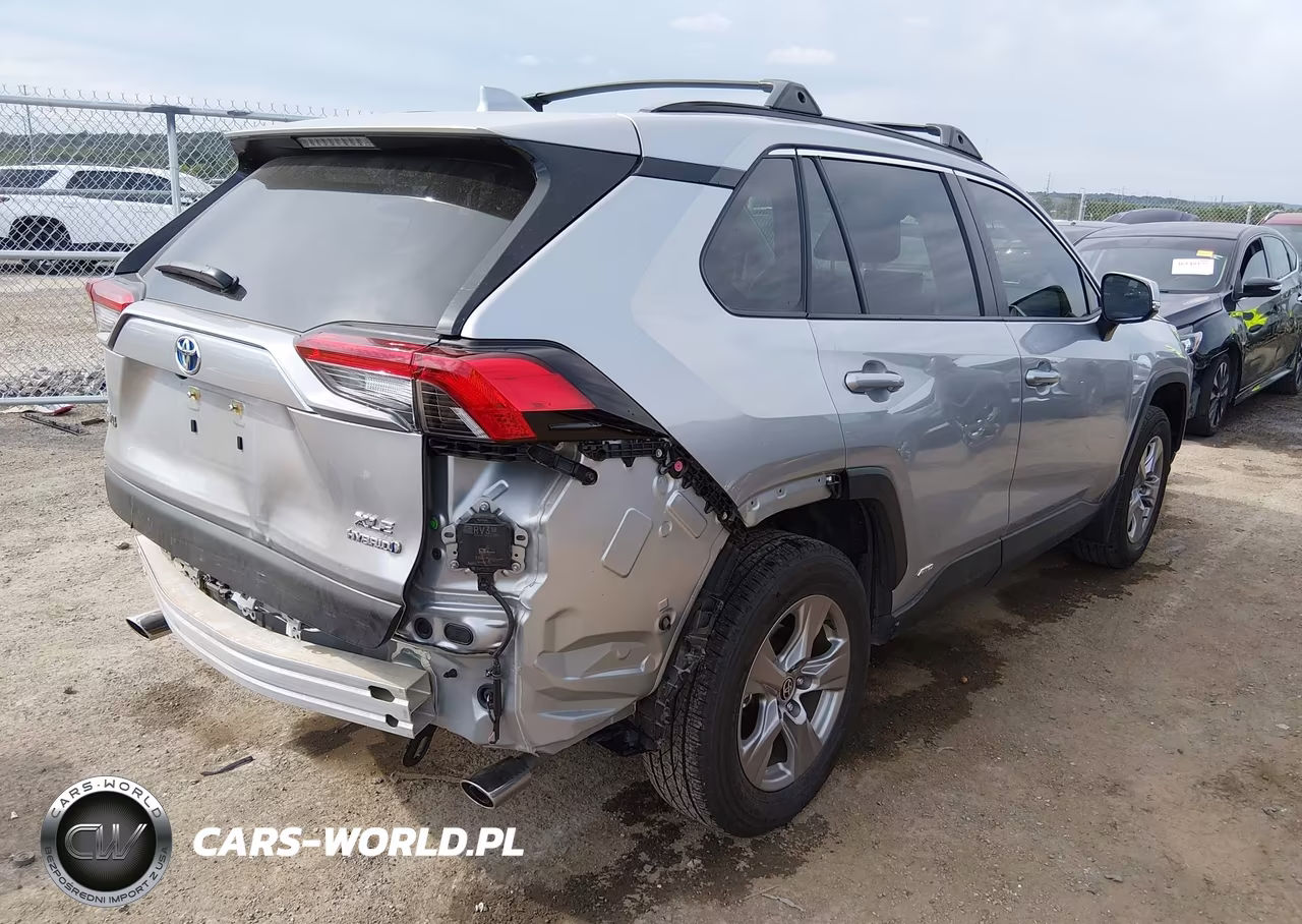 2023 Toyota Rav4 Hybrid Xle VIN:JTMRWRFV9PJ056942 - 4
