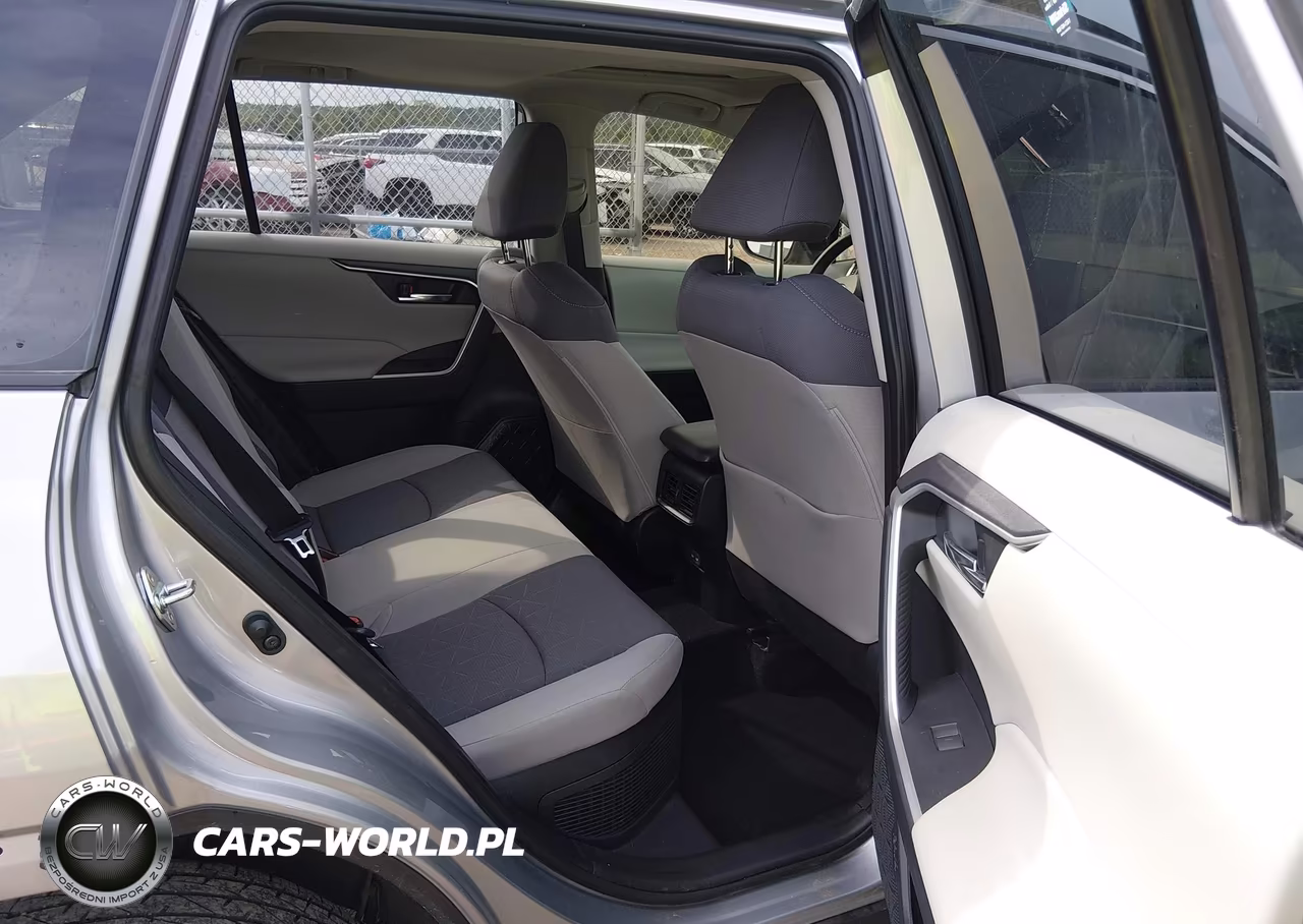2023 Toyota Rav4 Hybrid Xle VIN:JTMRWRFV9PJ056942 - 8