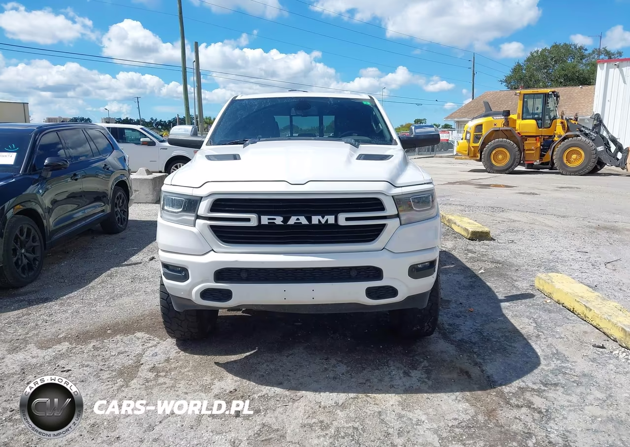 2019 Ram 1500 Laramie 4X4 5'7 Box VIN:1C6SRFJT9KN777509 - 12