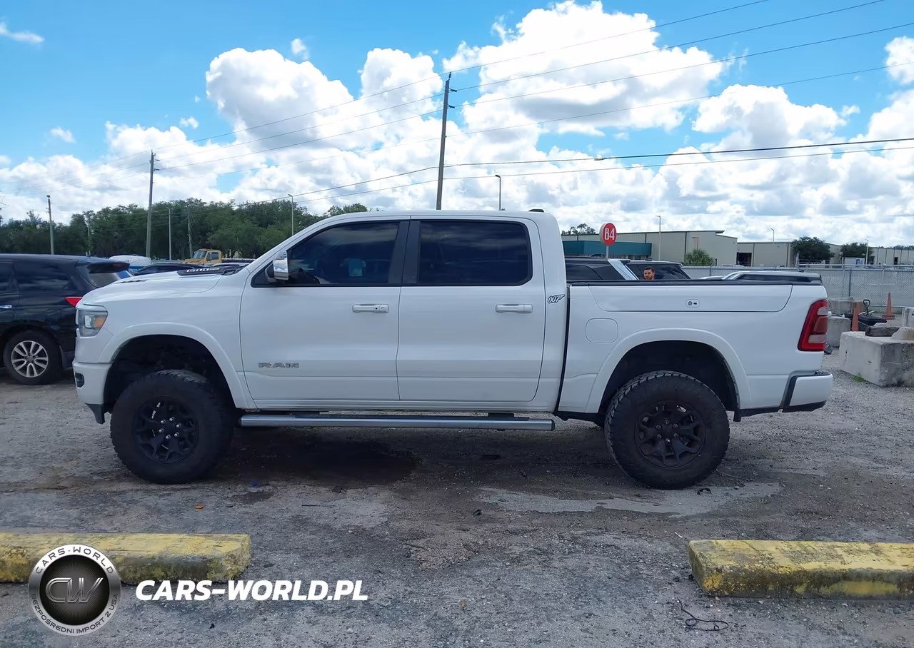 2019 Ram 1500 Laramie 4X4 5'7 Box VIN:1C6SRFJT9KN777509 - 14