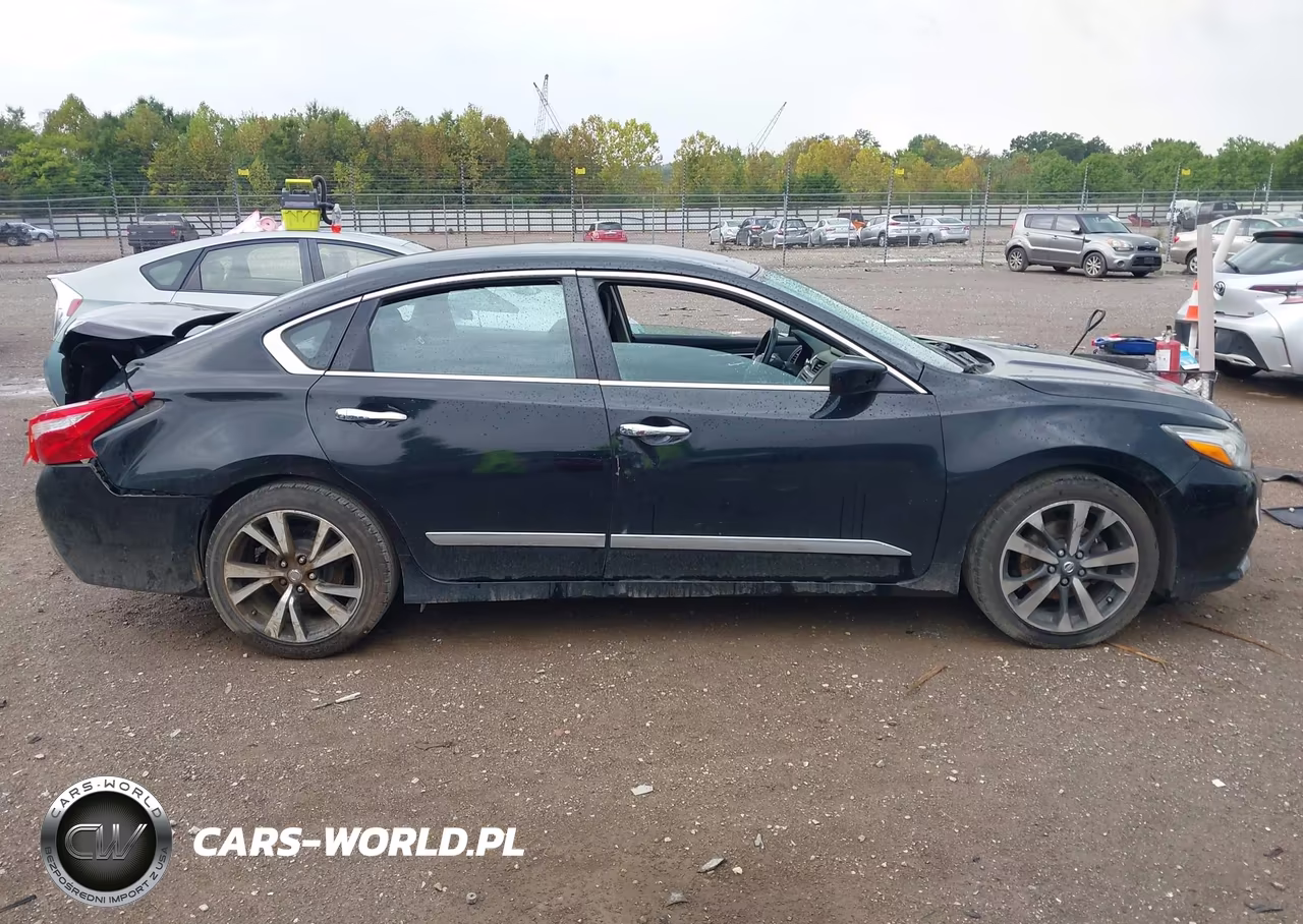 2017 Nissan Altima 2.5 S VIN:1N4AL3AP4HN355587 - 13