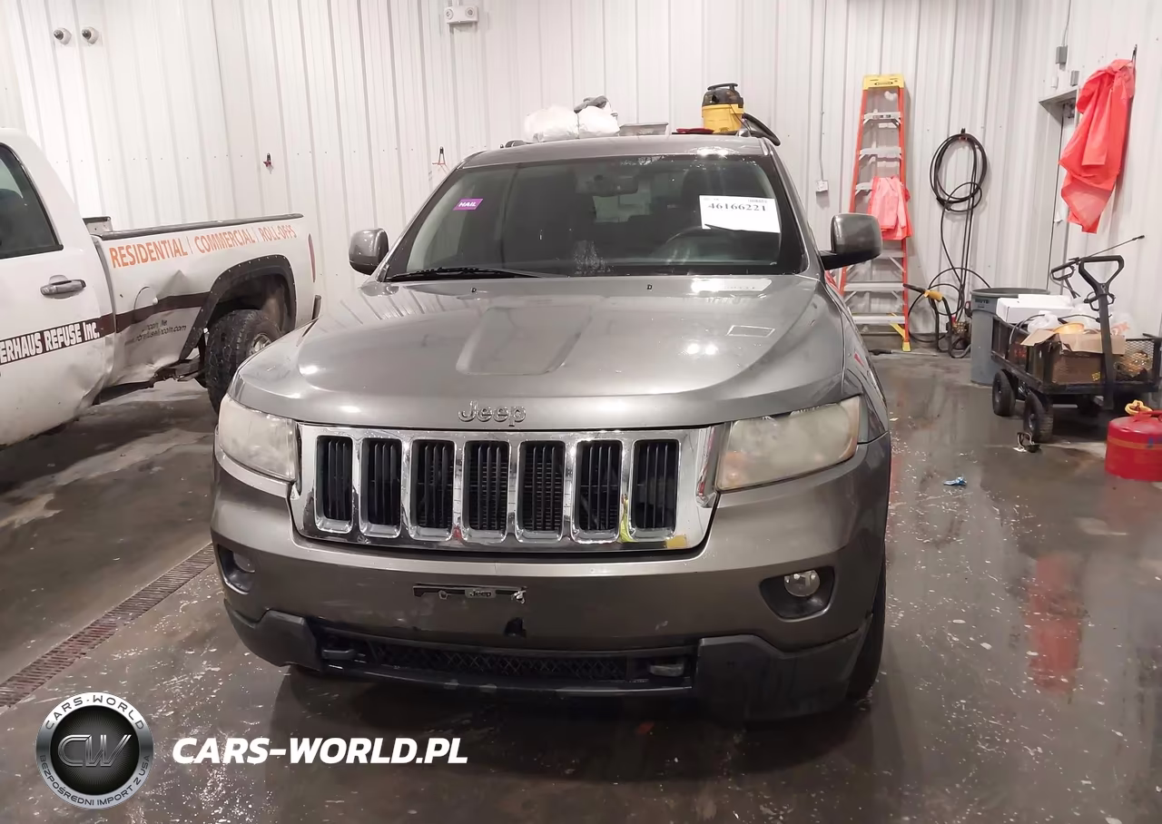 2012 Jeep Grand Cherokee Laredo VIN:1C4RJFAG8CC298898 - 12