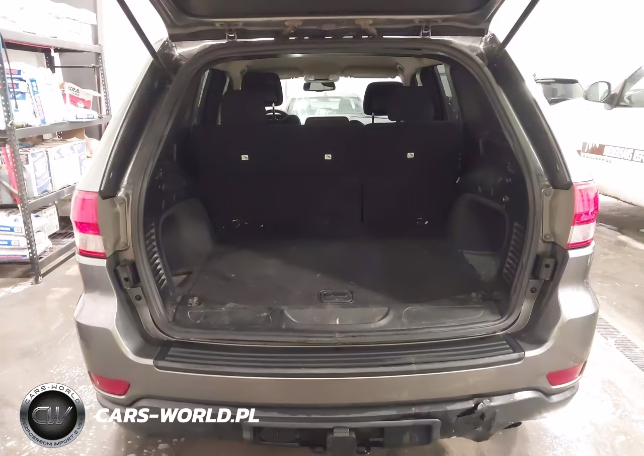 2012 Jeep Grand Cherokee Laredo VIN:1C4RJFAG8CC298898 - 17