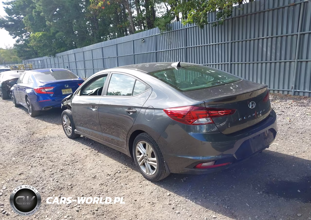 2020 Hyundai Elantra Value Edition VIN:5NPD84LF4LH591636 - 3
