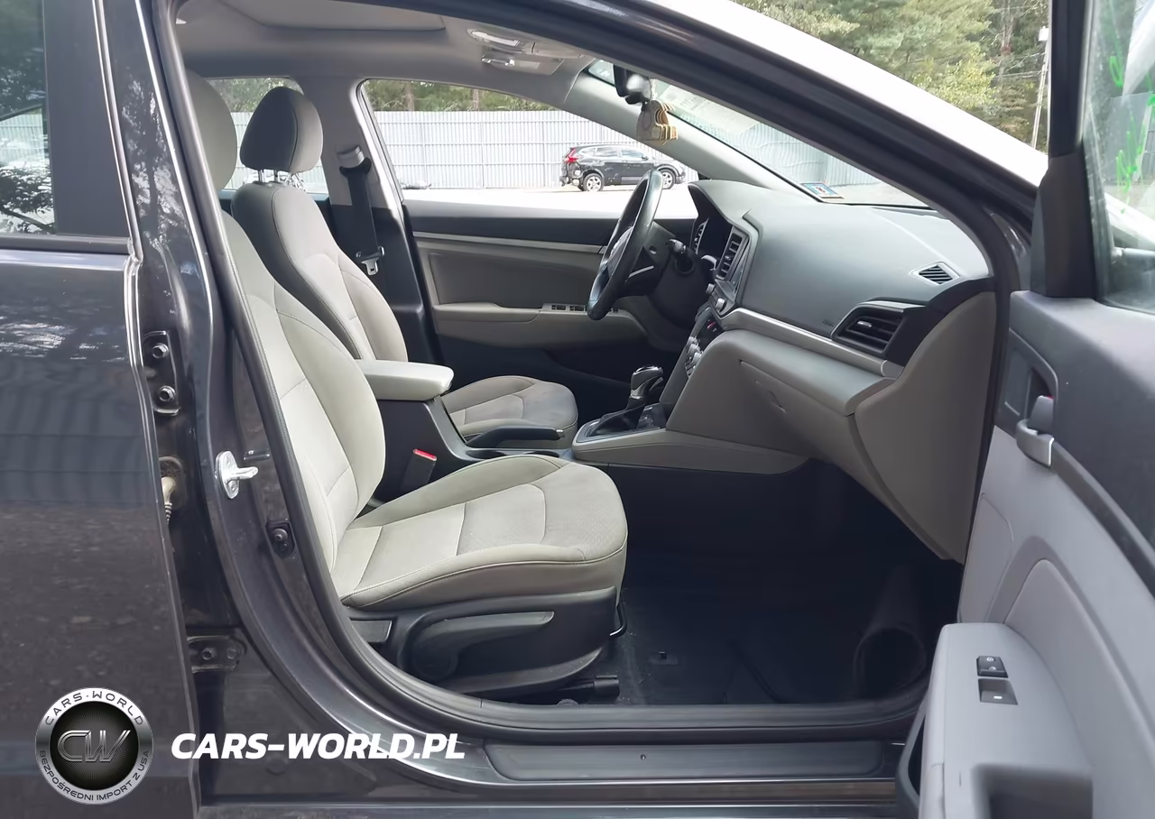 2020 Hyundai Elantra Value Edition VIN:5NPD84LF4LH591636 - 5