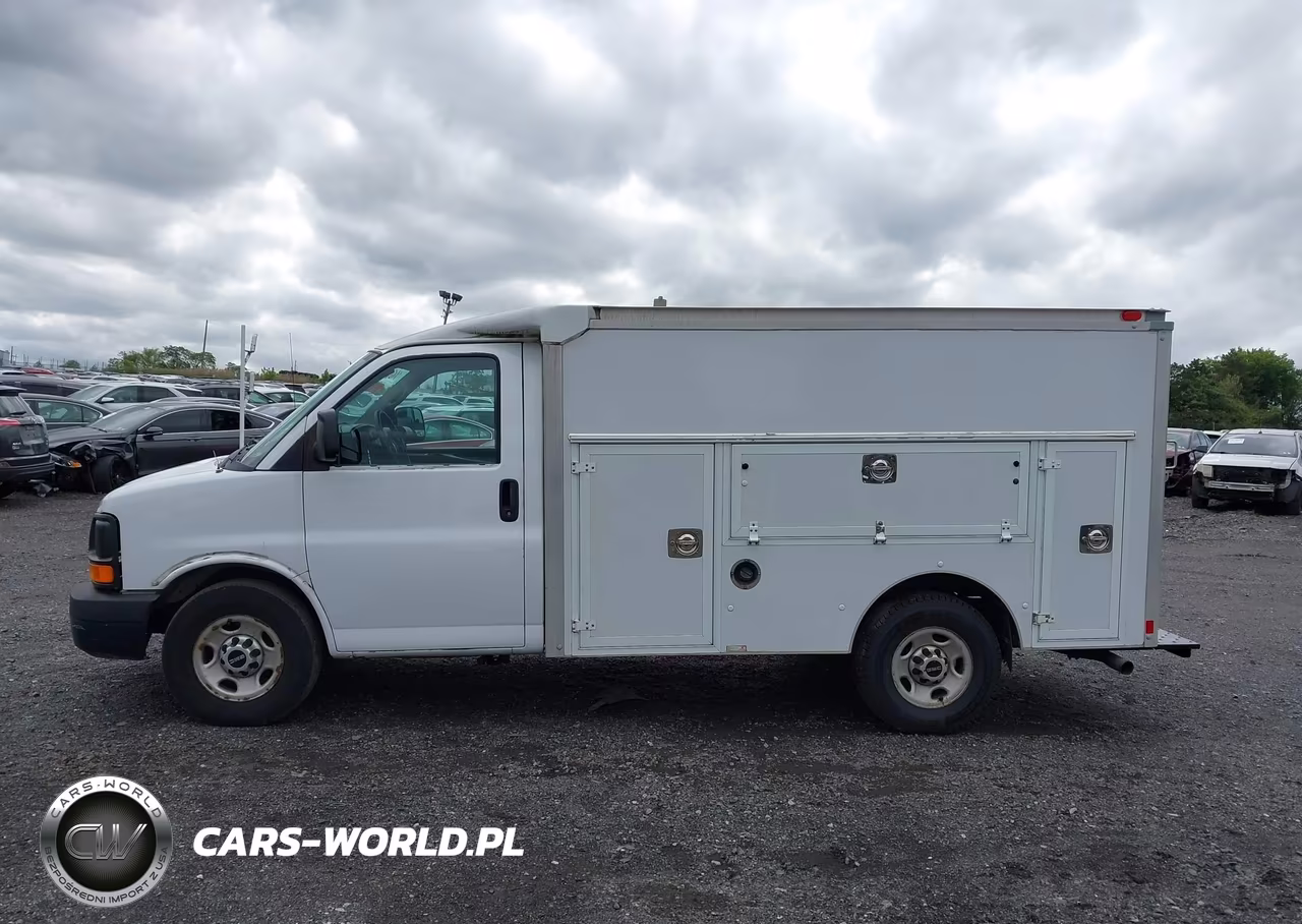 2013 GMC Savana Cutaway 3500 VIN:1GD072CG9D1143766 - 14