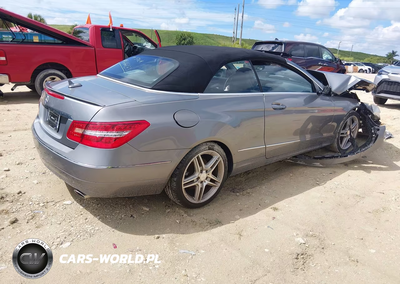 2011 Mercedes-Benz E 350 VIN:WDDKK5GF9BF114417 - 4