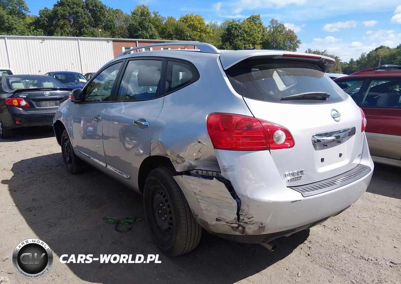 2015 Nissan Rogue Select S VIN:JN8AS5MV0FW760991 - 3