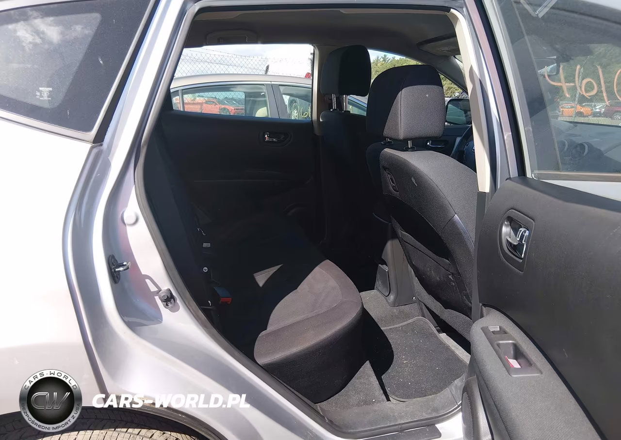 2015 Nissan Rogue Select S VIN:JN8AS5MV0FW760991 - 8