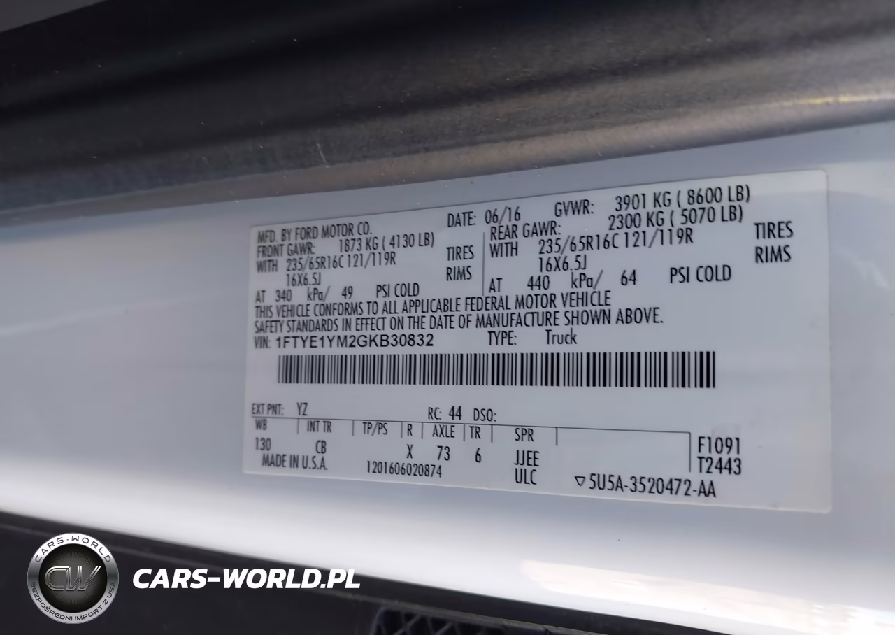2016 Ford Transit-150 VIN:1FTYE1YM2GKB30832 - 9