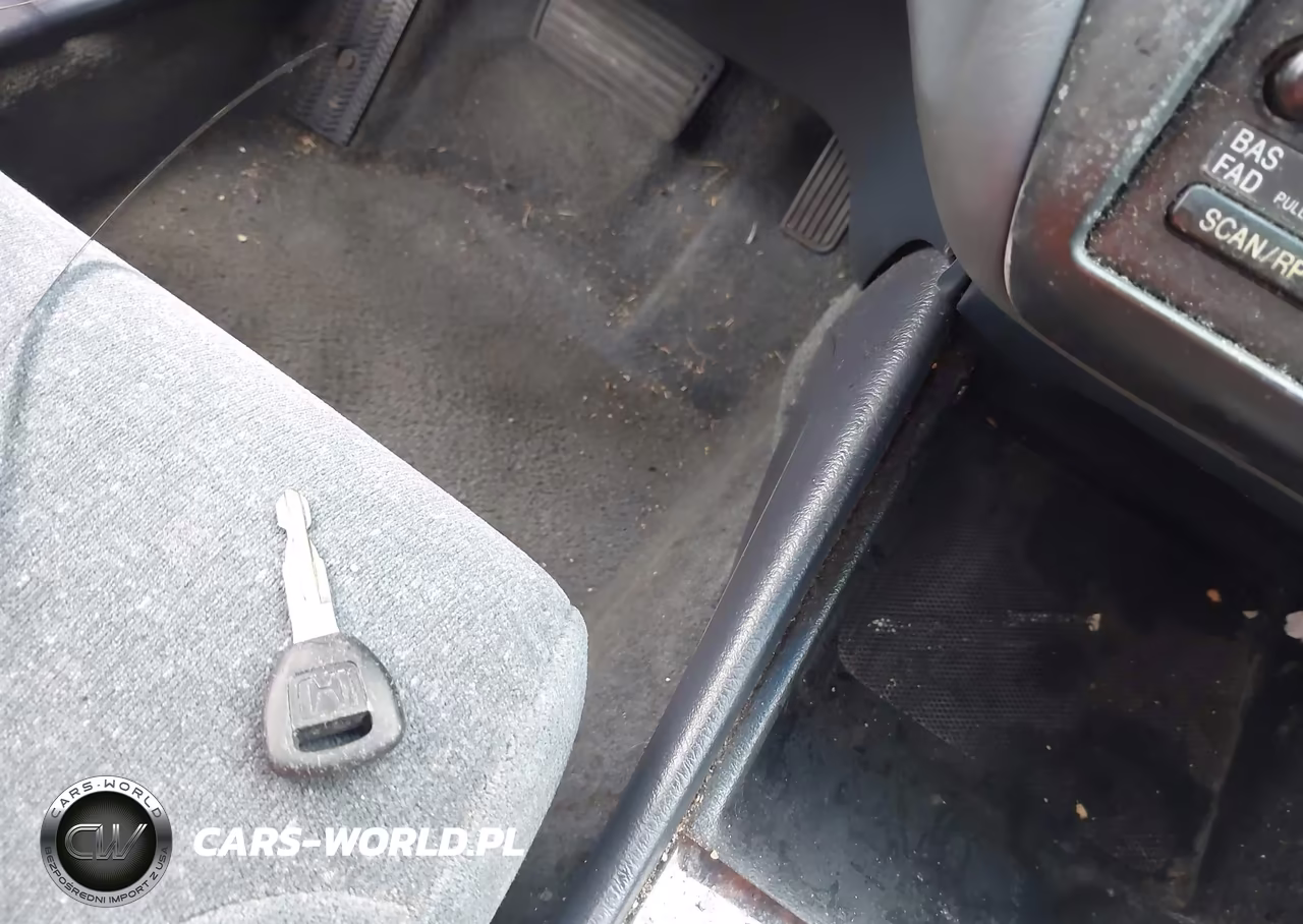 2002 Honda Accord 2.3 Vp VIN:1HGCF86632A081841 - 11