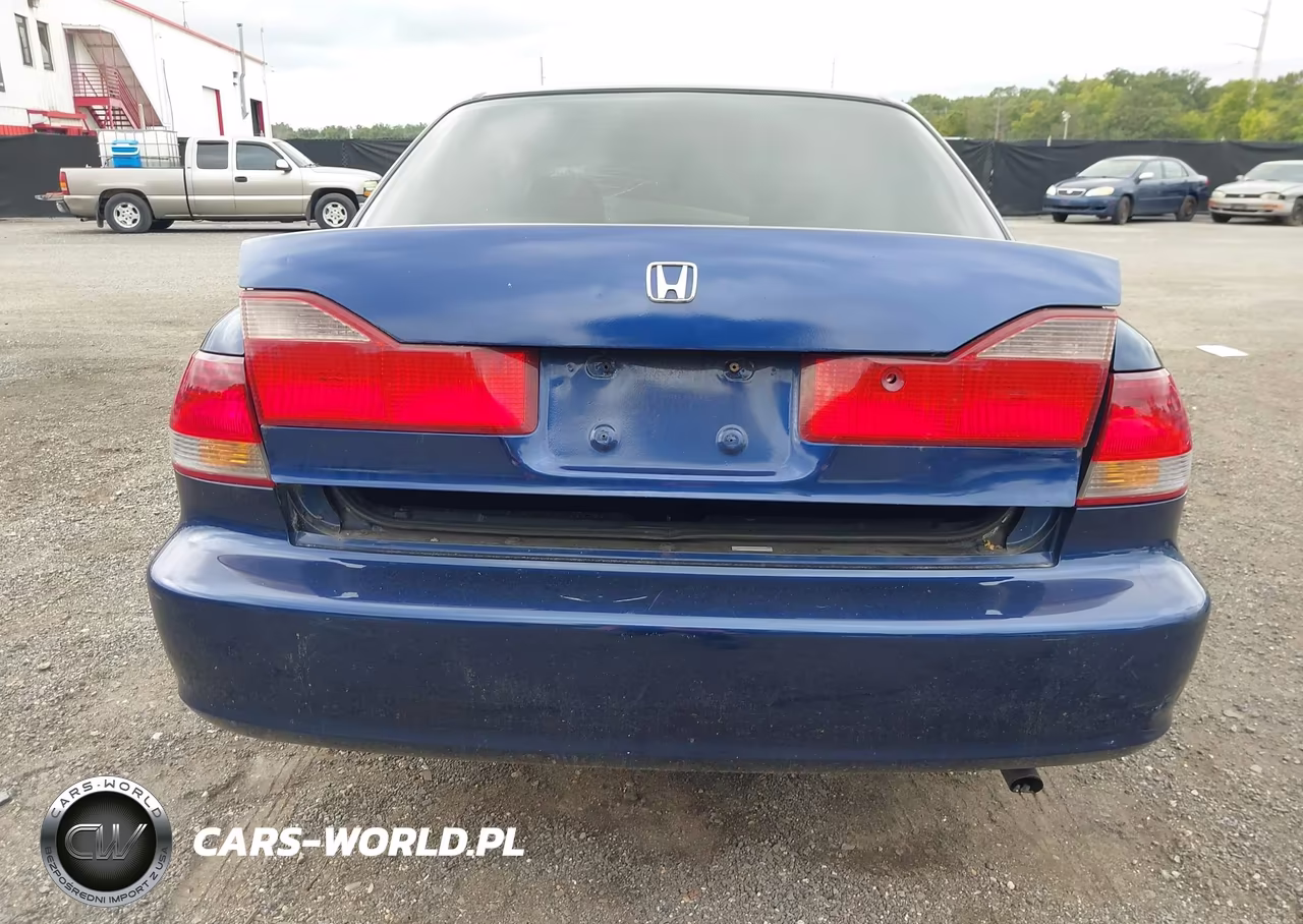 2002 Honda Accord 2.3 Vp VIN:1HGCF86632A081841 - 17