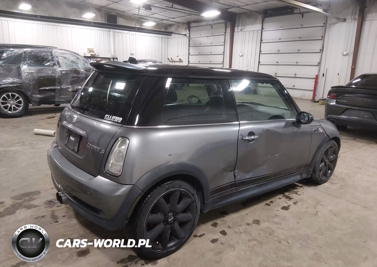 2003 Mini Cooper S VIN:WMWRE33423TD68739 - 4
