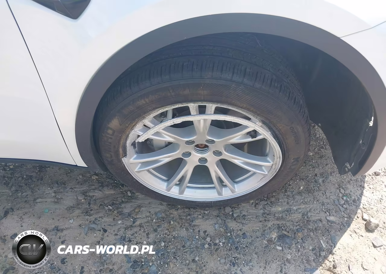 2021 Tesla Model Y Long Range Dual Motor All-Wheel Drive VIN:5YJYGDEE7MF190168 - 22
