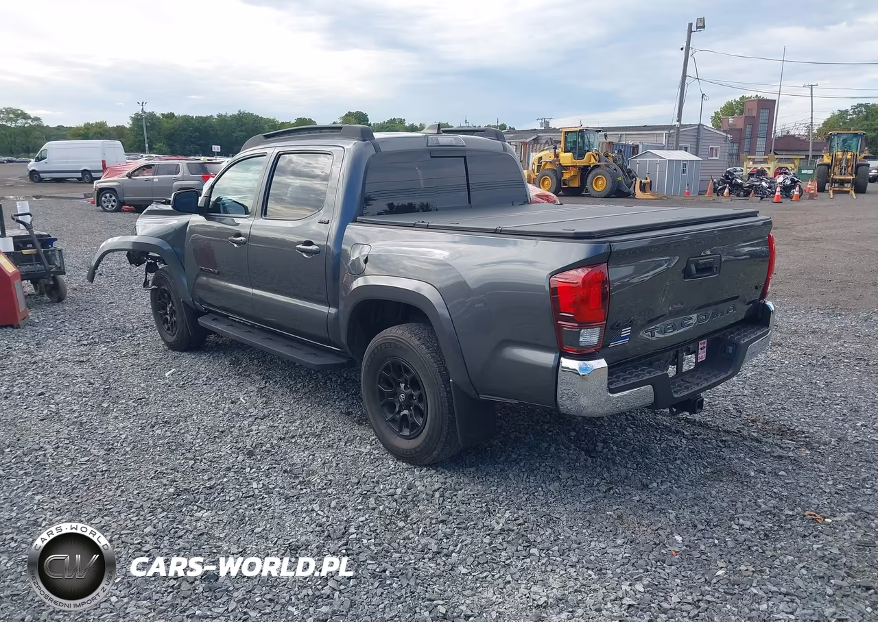 2022 Toyota Tacoma Sr5 V6 VIN:3TMCZ5AN1NM484176 - 3