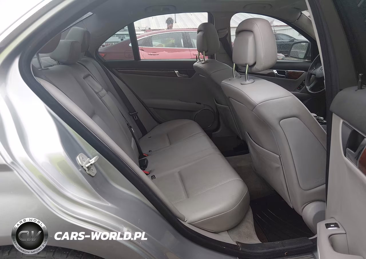 2008 Mercedes-Benz C 300 Luxury VIN:WDDGF54X98R018897 - 8