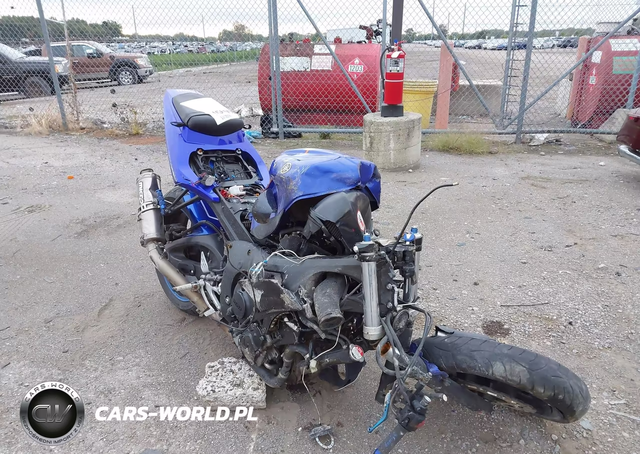 2006 Yamaha Yzfr6 L – zdjęcie 1 z 18