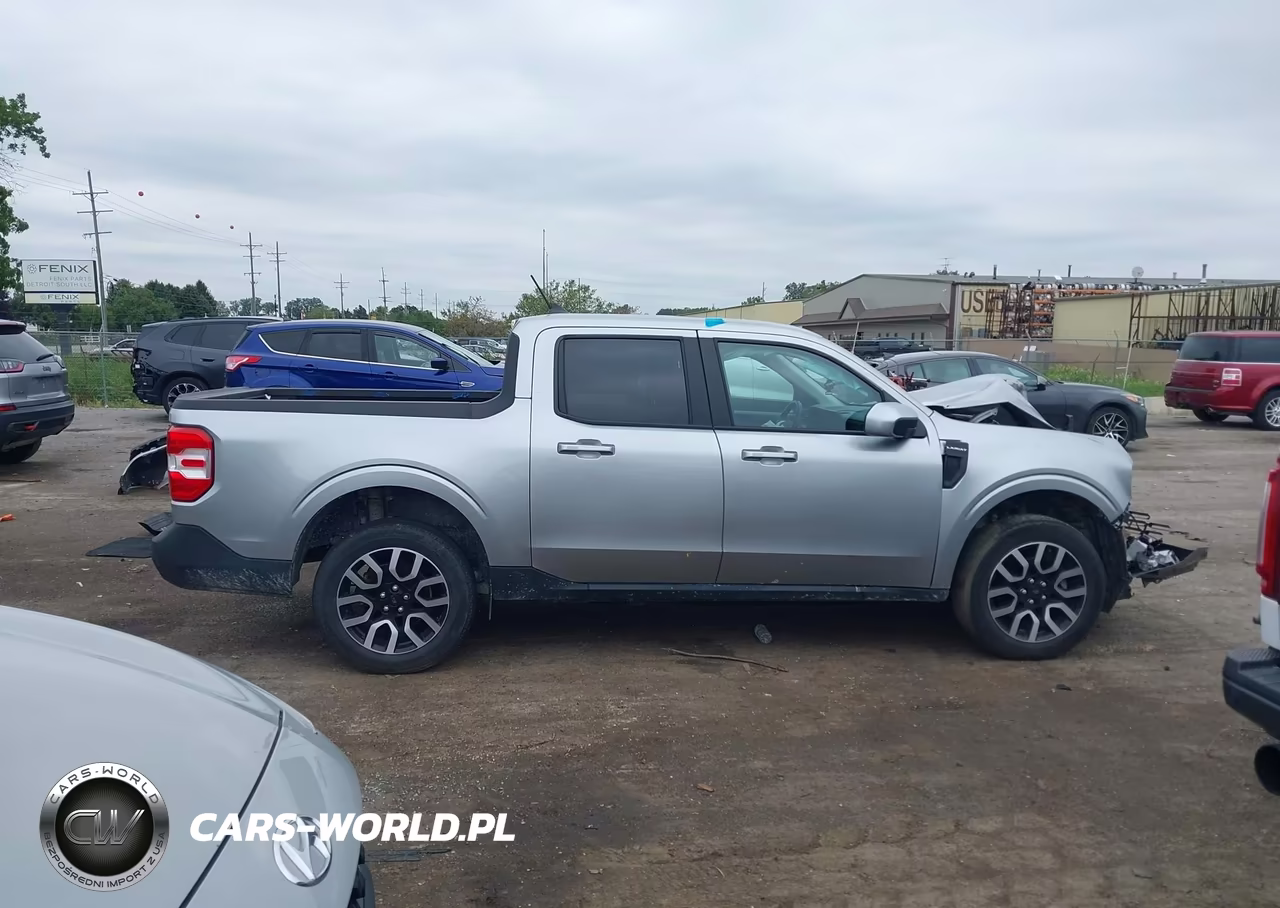 2023 Ford Maverick Lariat VIN:3FTTW8E39PRA33313 - 13