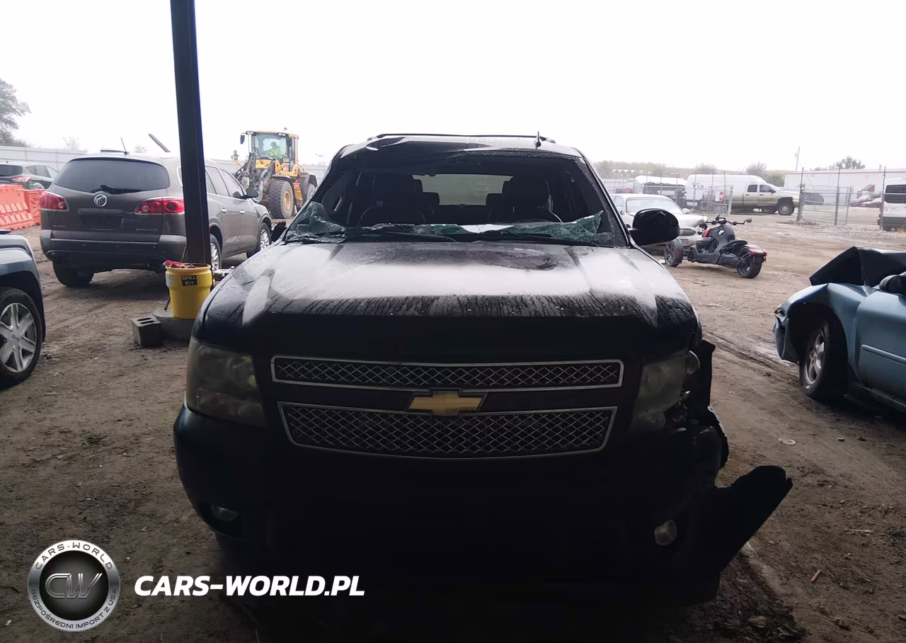 2010 Chevrolet Tahoe Ltz VIN:1GNUKCE04AR106705 - 12