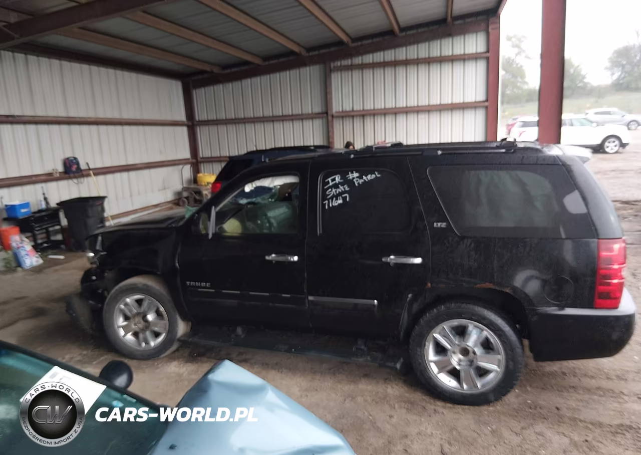 2010 Chevrolet Tahoe Ltz VIN:1GNUKCE04AR106705 - 14