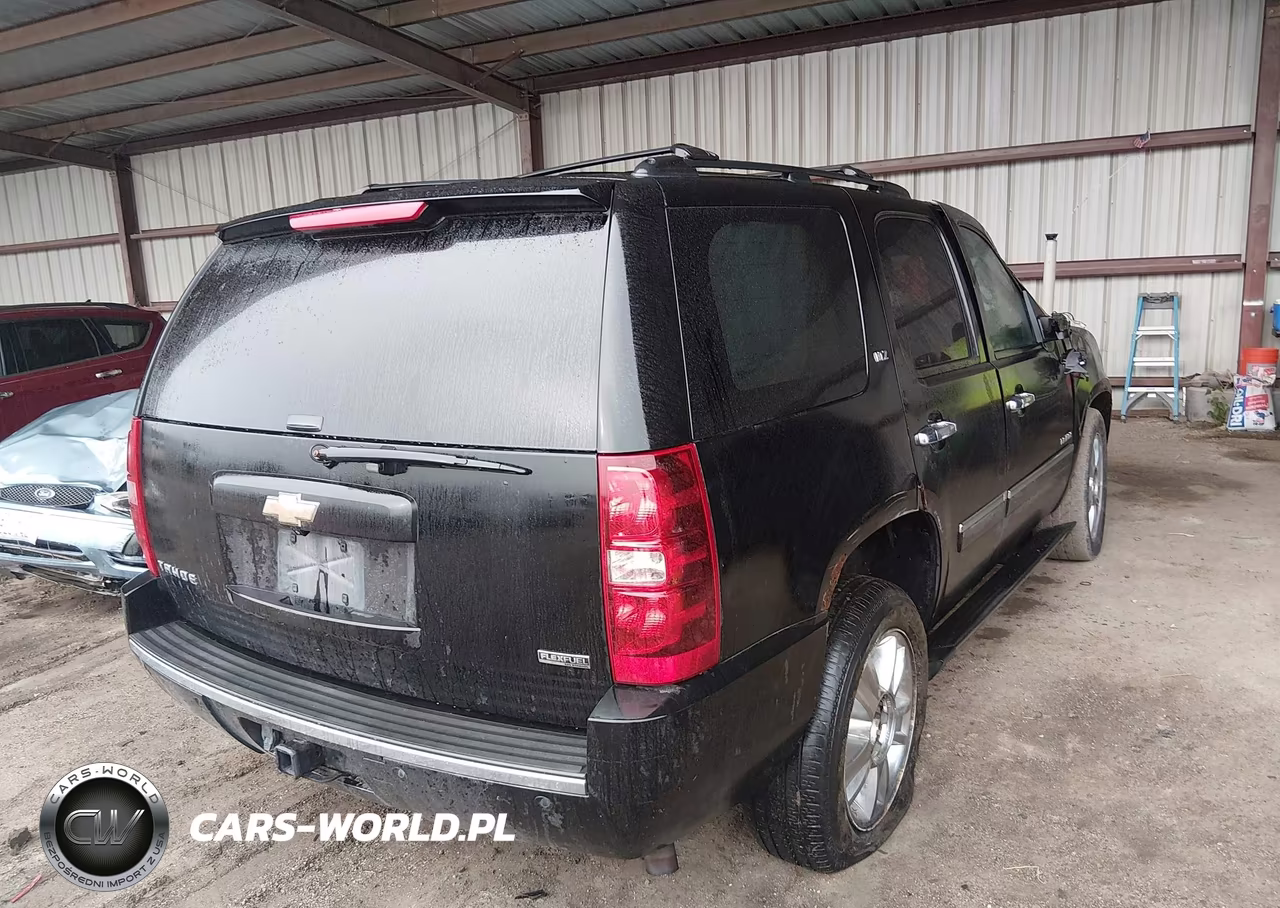 2010 Chevrolet Tahoe Ltz VIN:1GNUKCE04AR106705 - 4