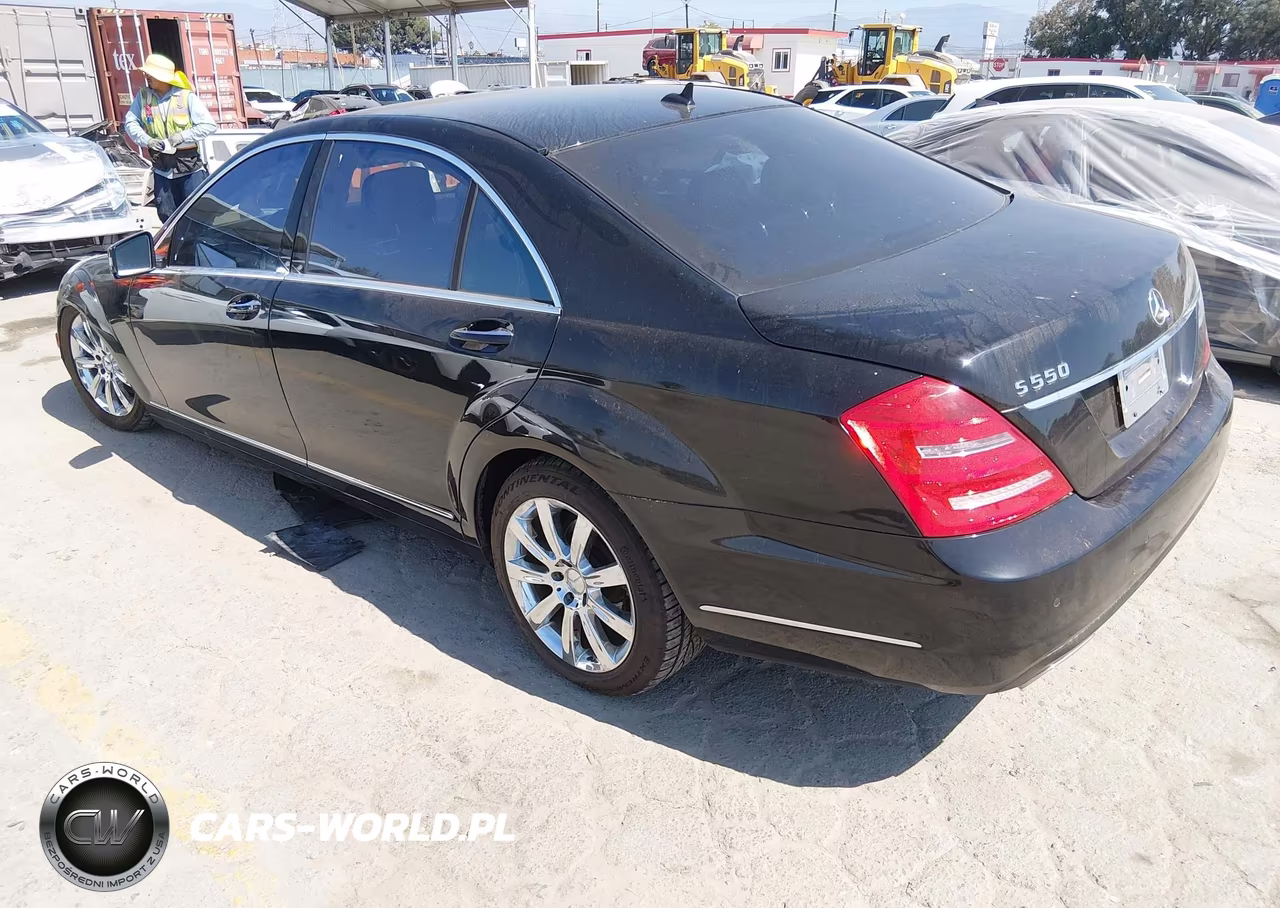 2010 Mercedes-Benz S 550 VIN:WDDNG7BB9AA347885 - 3