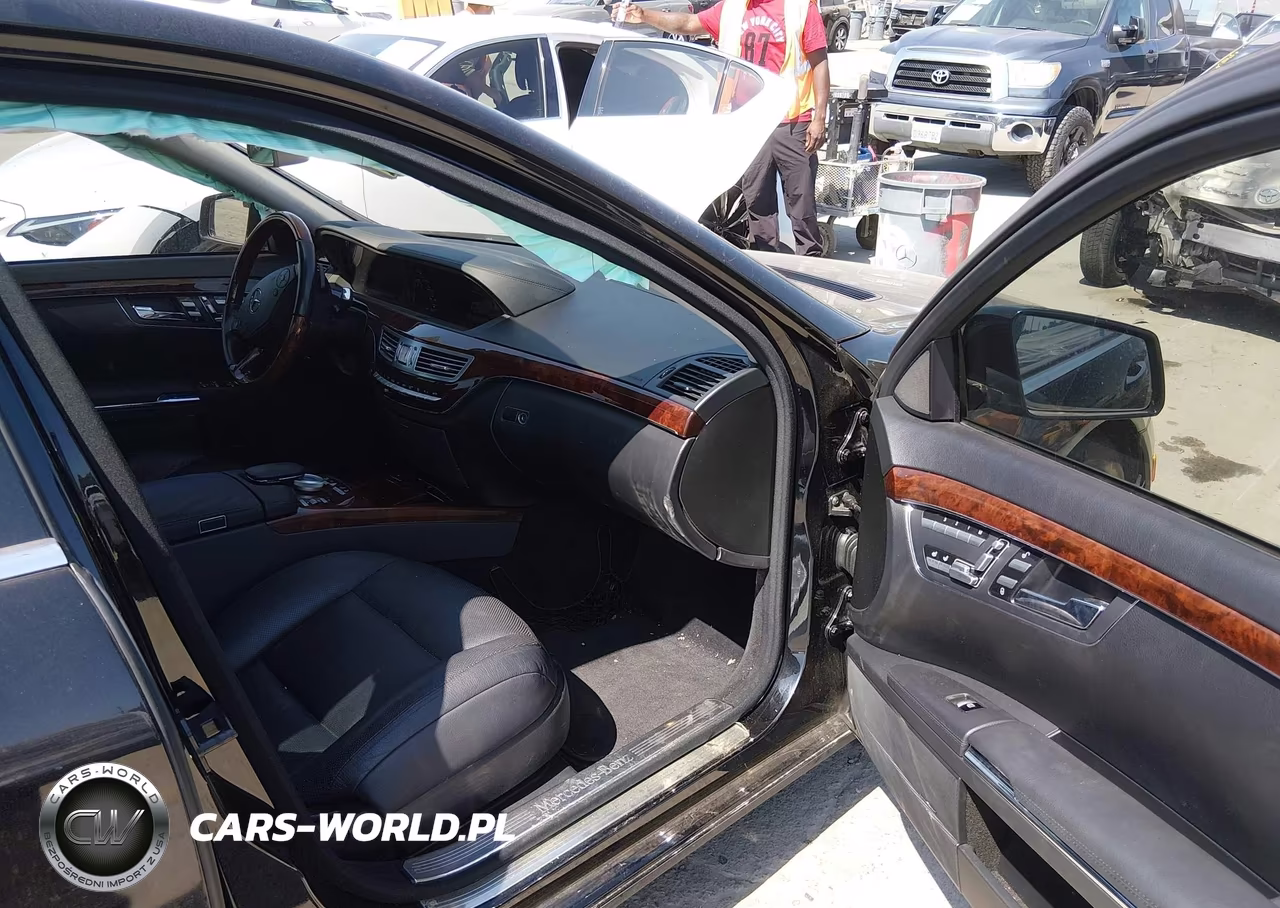 2010 Mercedes-Benz S 550 VIN:WDDNG7BB9AA347885 - 5