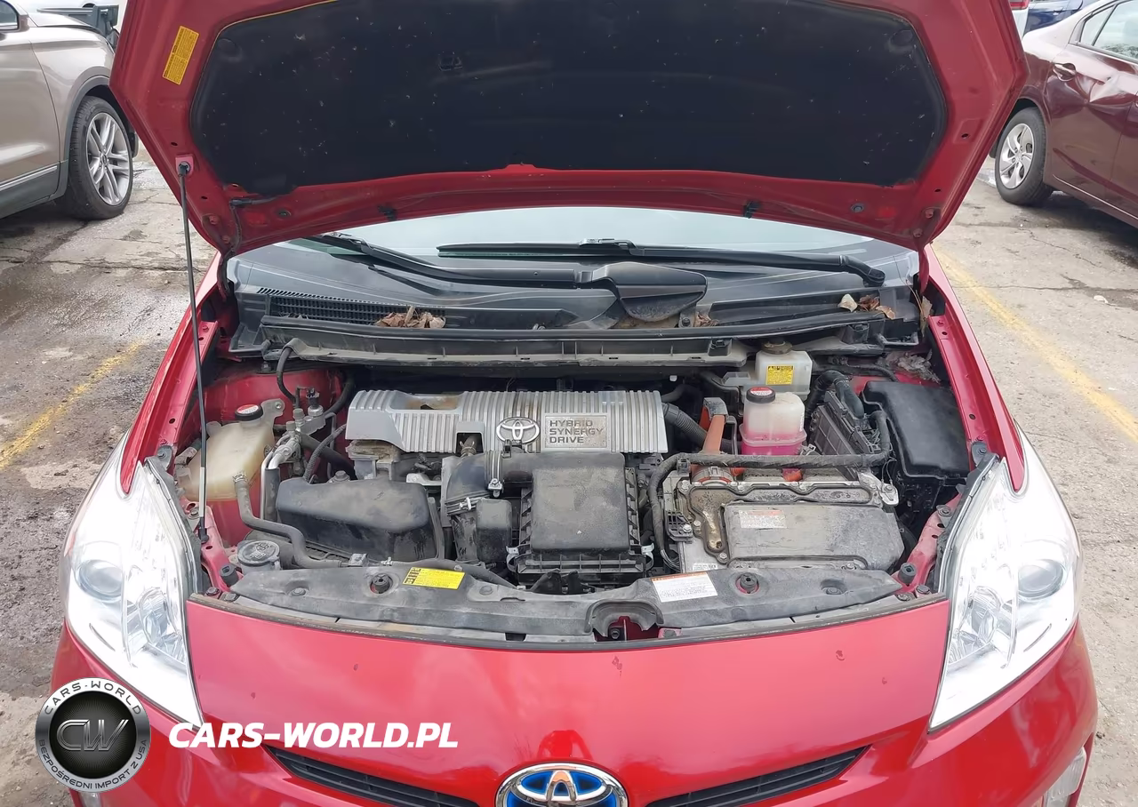 2015 Toyota Prius Two VIN:JTDKN3DU9F1935545 - 10