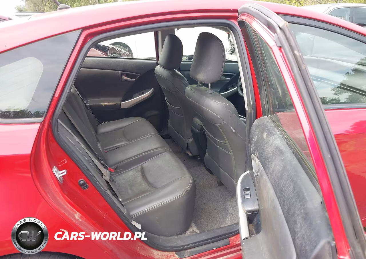 2015 Toyota Prius Two VIN:JTDKN3DU9F1935545 - 8
