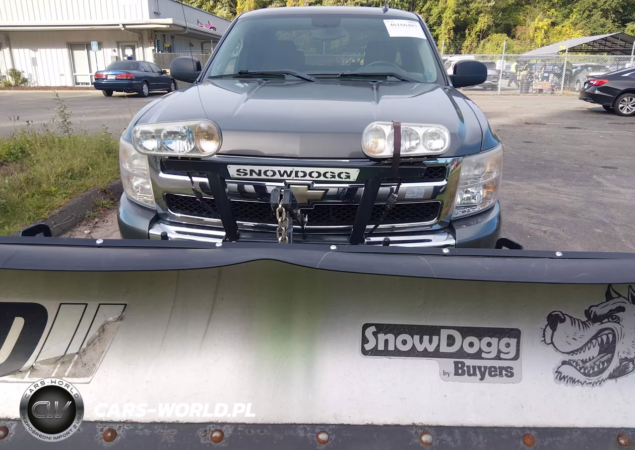2011 Chevrolet Silvarado 1500 VIN:1GCRKSE33BZ446335 - 12