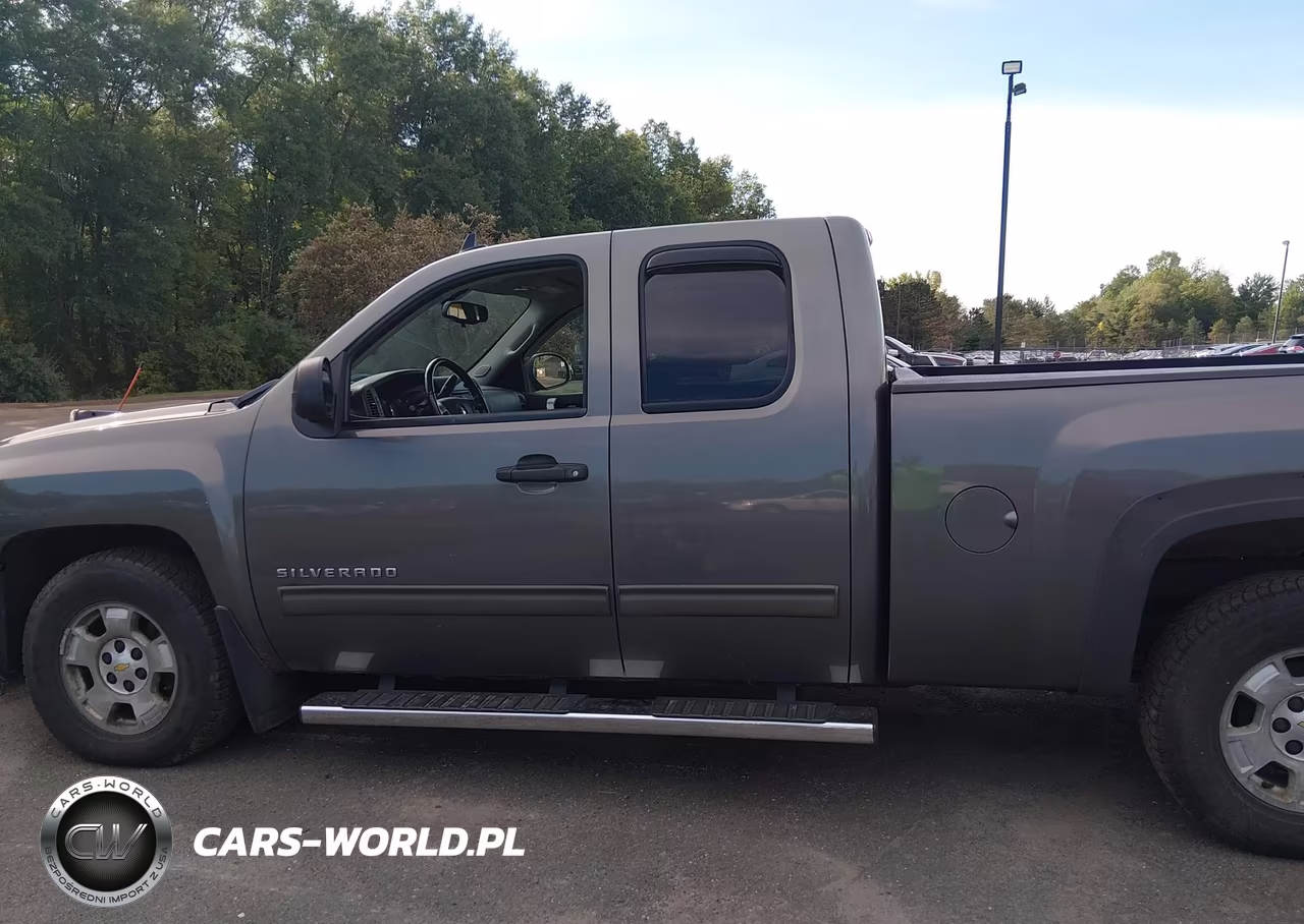 2011 Chevrolet Silvarado 1500 VIN:1GCRKSE33BZ446335 - 14