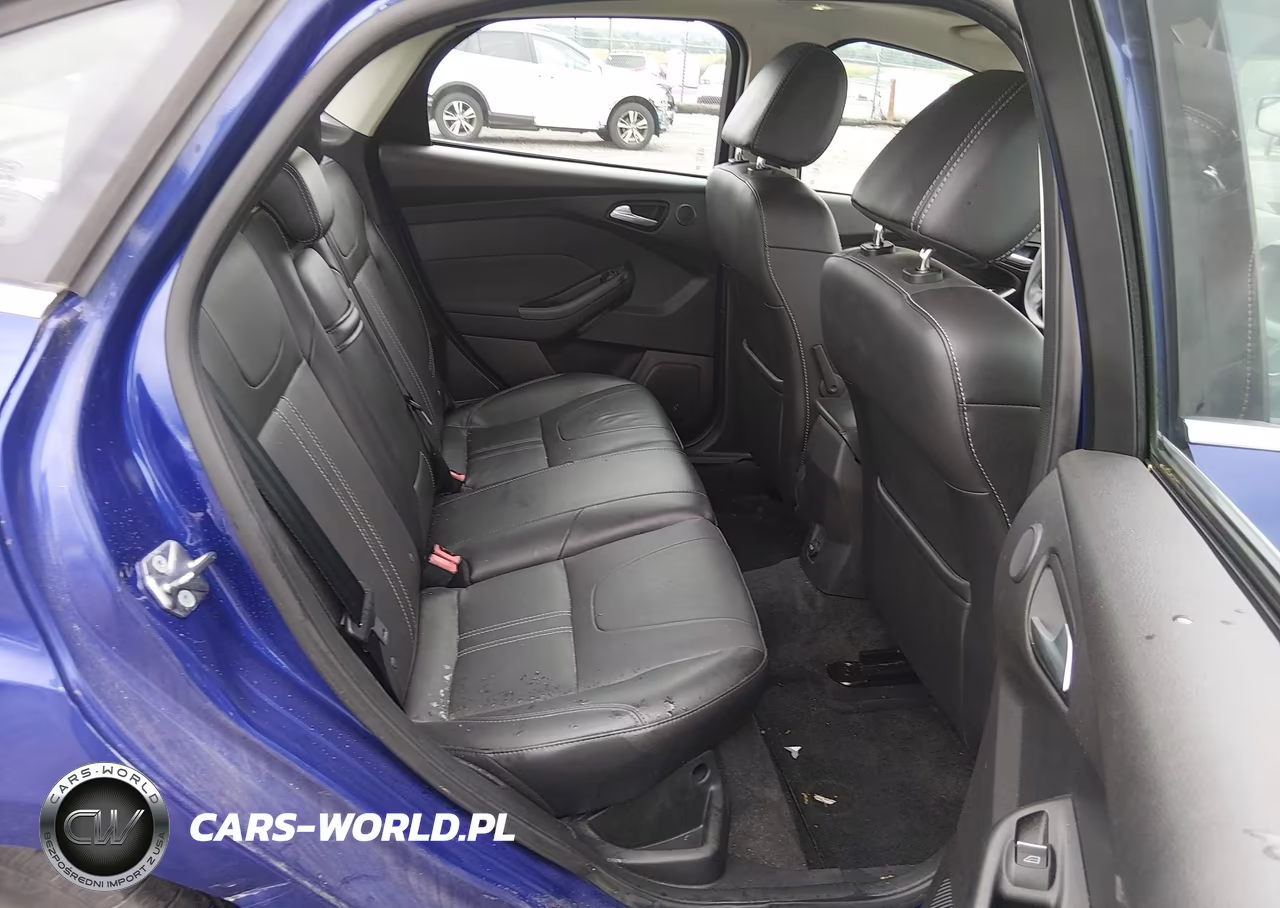 2013 Ford Focus Titanium VIN:1FADP3J23DL155229 - 8