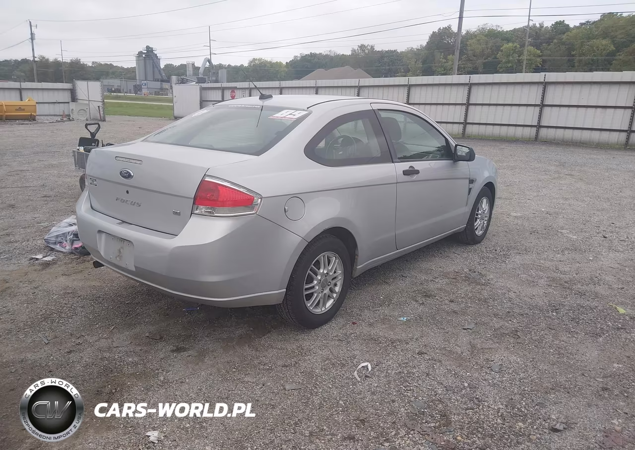 2008 Ford Focus Se-Ses VIN:1FAHP33NX8W192291 - 4