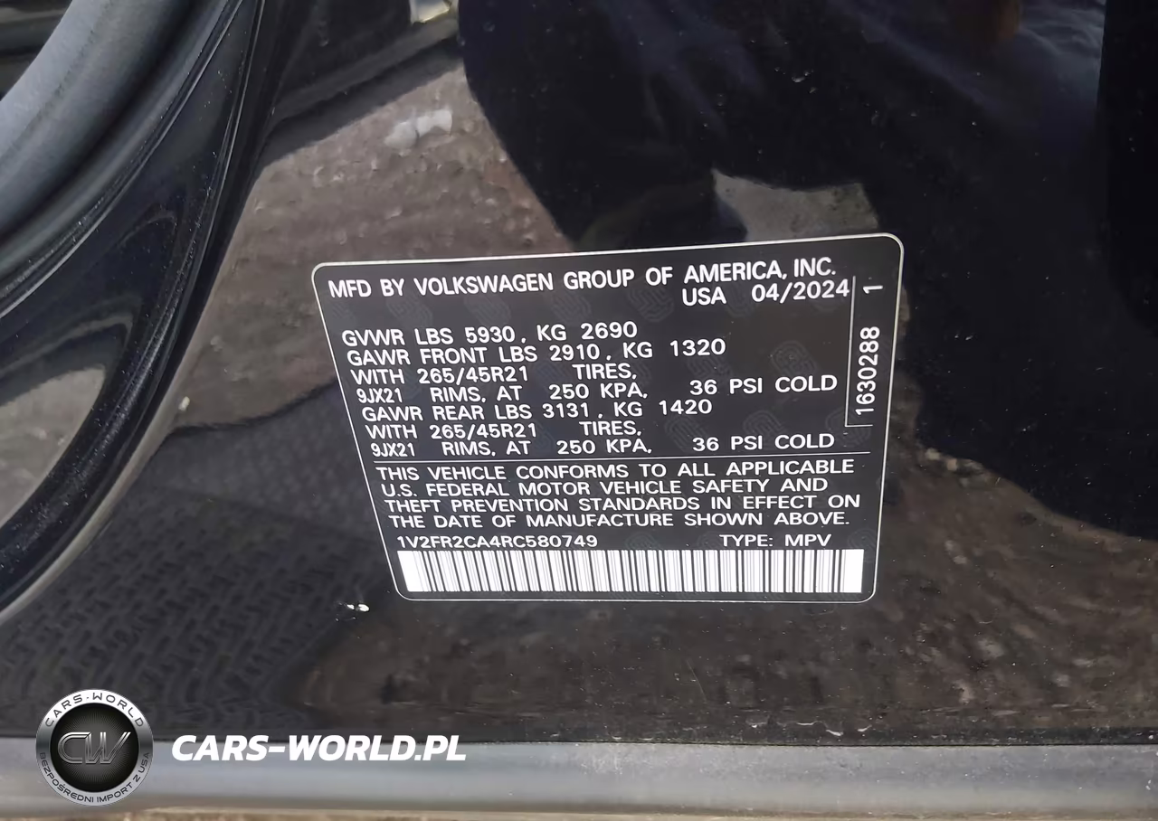 2024 Volkswagen Atlas 2.0T Sel Premium R-Line VIN:1V2FR2CA4RC580749 - 9