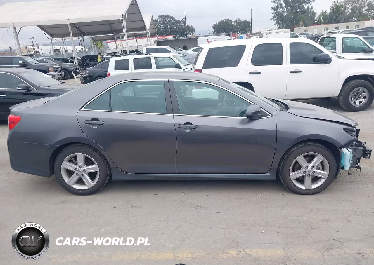 2014 Toyota Camry Se VIN:4T1BF1FKXEU355341 - 14