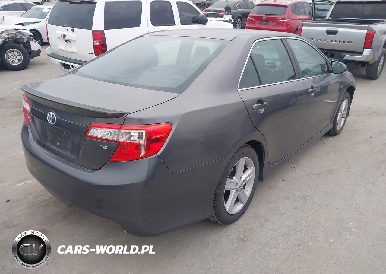 2014 Toyota Camry Se VIN:4T1BF1FKXEU355341 - 4