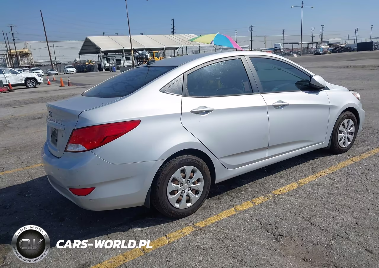 2016 Hyundai Accent Se VIN:KMHCT4AE2GU026118 - 4