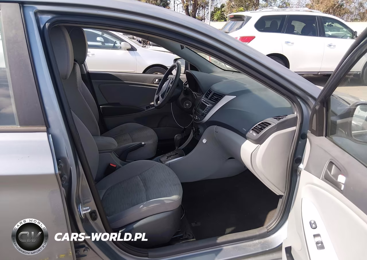 2017 Hyundai Accent Value Edition VIN:KMHCT4AE8HU377522 - 5