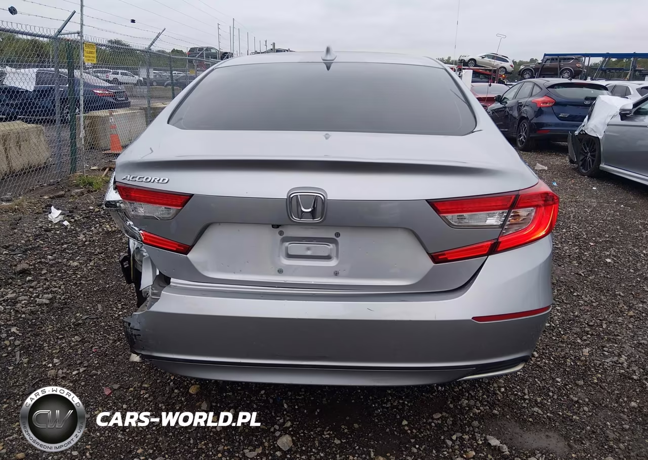 2018 Honda Accord Lx VIN:1HGCV1F1XJA246717 - 16