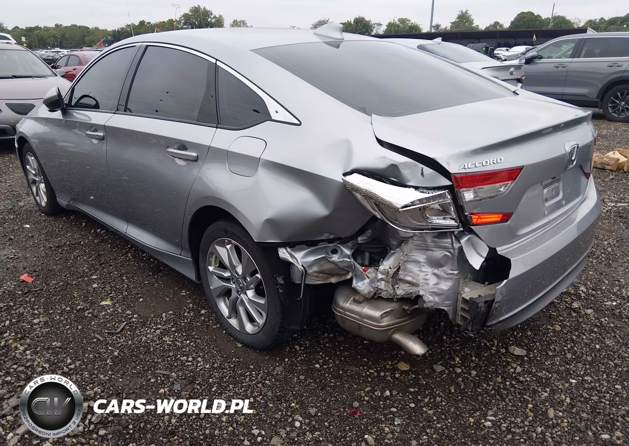 2018 Honda Accord Lx VIN:1HGCV1F1XJA246717 - 3